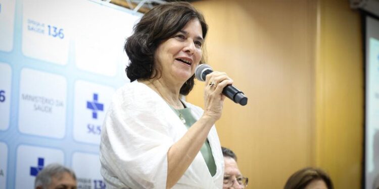 Nísia Trindade assume o Ministério da Saúde: gestão será pautada pela ciência