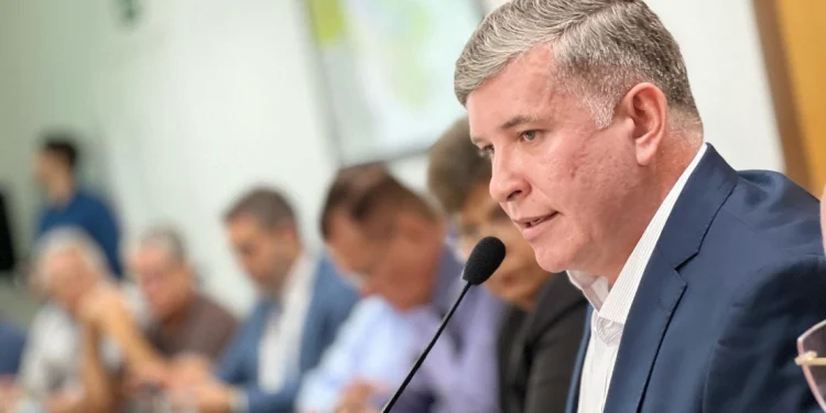 Com o apoio do governo do Estado, carcinicultura pode gerar até três mil novos empregos, explica Cristiano Cavalcante