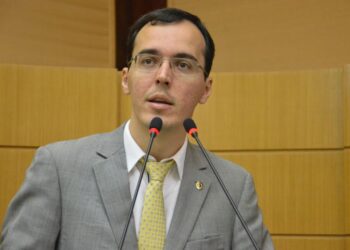 Deputado afirma que preço dos combustíveis deve subir