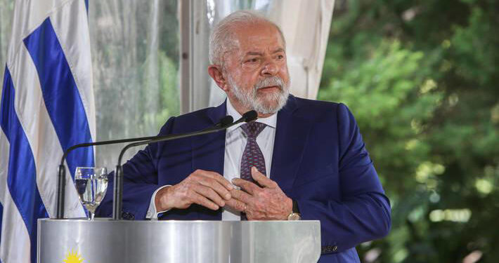 Lula volta a chamar Temer de ‘golpista’ e ex-presidente diz que petista mantém ‘pés no palanque’