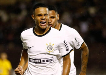 Pedro: joia do Corinthians envolvida na negociação por Yuri Alberto possui multa milionária