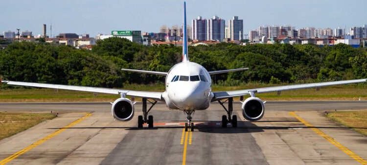 Petrobras reduz em 11,6% preço do querosene de aviação