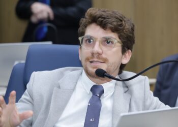 Breno Garibalde destina 50 mil reais para arborização do Centro