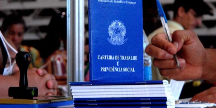 Fundat anuncia a oferta de 50 vagas de emprego em Aracaju