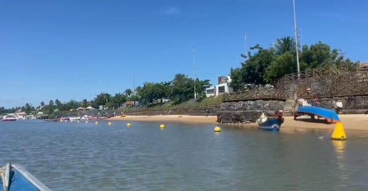 Prefeitura de Aracaju vistoria áreas de balizamento náutico no rio Vaza-Barris