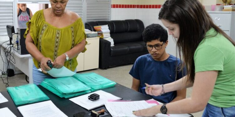 Segunda fase da matrícula da rede estadual inicia nesta segunda-feira, 30