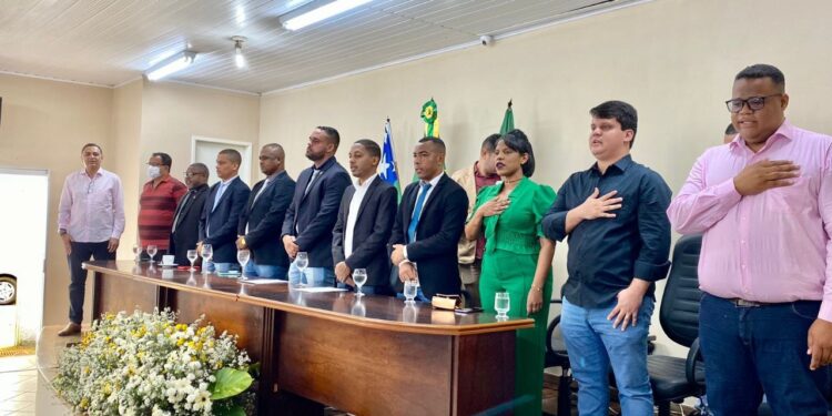 Nova mesa diretora da Câmara de Vereadores de Rosário do Catete é empossada