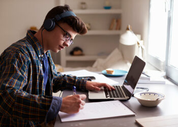 EAD terá maior crescimento em 2023, aponta pesquisa