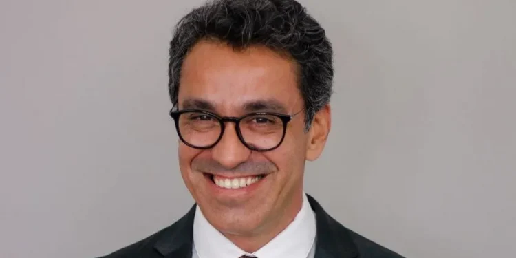 Médico Walter Pinheiro assume a Secretaria de Estado da Saúde com a missão de construir uma gestão humanizada, participativa e de valorização dos servidores