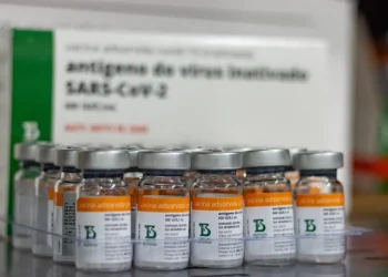Sergipe recebe mais 10 mil doses de vacinas contra a Covid-19
