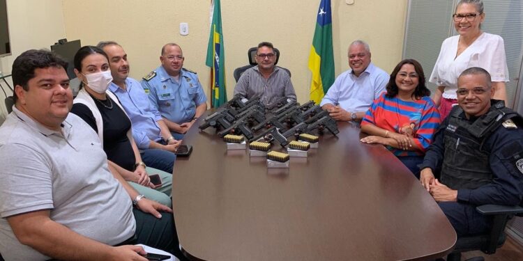 Guarda Municipal de Socorro recebe doação de 60 pistolas da SSP