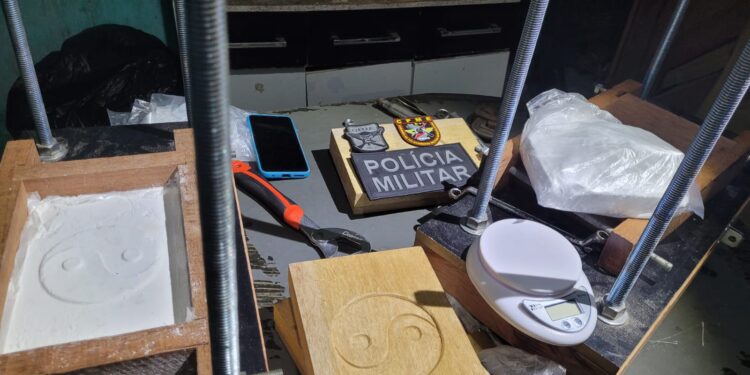 Polícia Militar fecha ponto de venda de drogas na Zona Norte de Aracaju