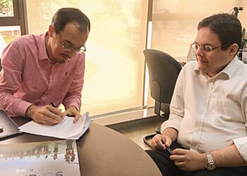 Deputados seguem realizando cadastros administrativos e atualizações de dados