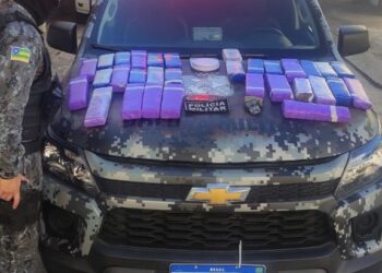 Polícia Militar fecha ponto de venda de drogas na Zona Norte da Capital