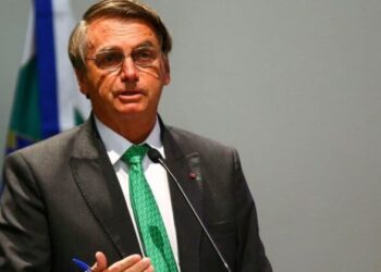 Jair Bolsonaro é hospitalizado nos Estados Unidos com dores abdominais
