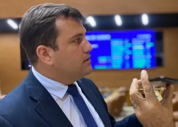 Marcos Oliveira alerta para perda de 600 empregos caso fábrica feche em Frei Paulo