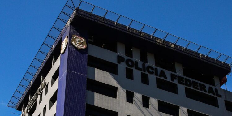 PF investiga grupo que desviava recursos da saúde em PE