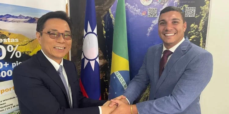 De Malhador pro Mundo: prefeito irá a país da Ásia conhecer tecnologias