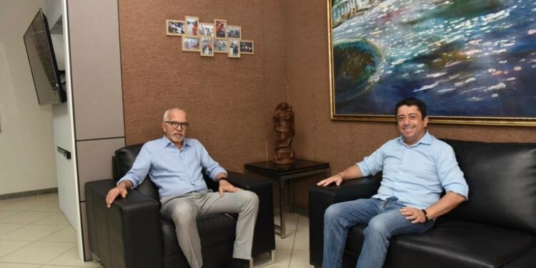 Fabiano Oliveira se reúne com prefeito Edvaldo Nogueira