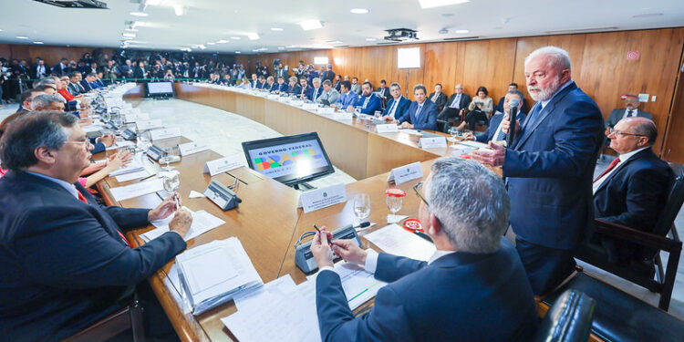 Governo Lula anuncia criação de Conselho Federativo proposto pelos prefeitos