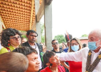 Lula determina socorro urgente e humanitário aos Yanomami