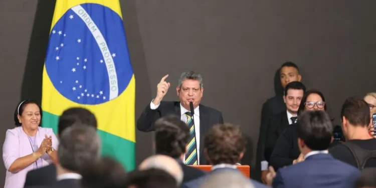 Secretário-geral da Presidência, Ministro Márcio Macêdo promete resgatar participação popular no governo