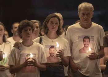 Familiares de vítimas da boate Kiss pretendem processar Netflix por série dramática