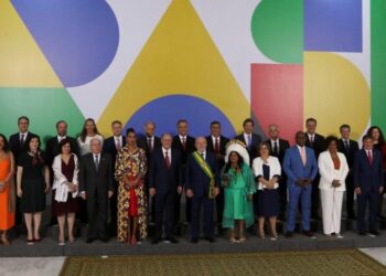 Conheça os 37 ministros que vão compor o Governo Lula