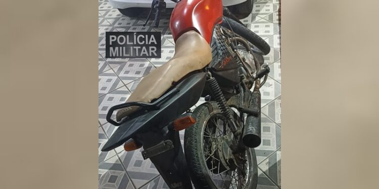 PM recupera veículo com restrição em Porto da Folha