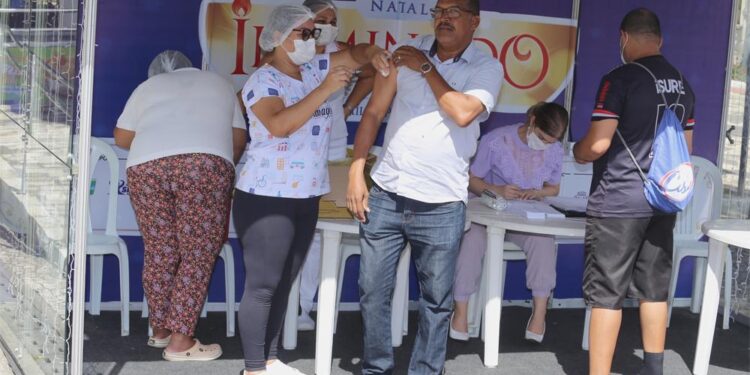 Prefeitura de Aracaju encerrará vacinação contra covid na Fausto Cardoso na sexta-feira, 6