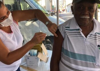Prefeitura aplicou mais de 3 mil doses de vacina contra covid na Fausto Cardoso