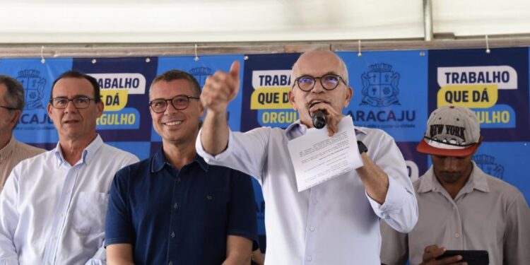Prefeito Edvaldo autoriza início da construção das casas do residencial Mangabeiras