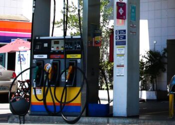 Governo federal garante abastecimento de combustíveis no país