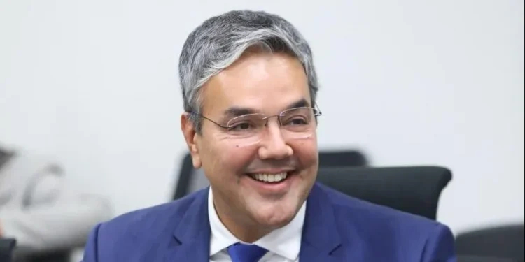 Sérgio Reis acompanha governador em reunião com presidente Lula