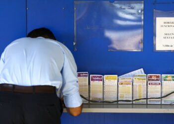 Mega-Sena acumula e prêmio para o próximo sorteio é R$ 53 milhões