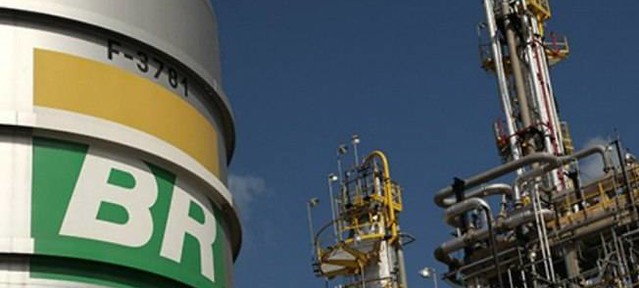Petrobras abre mais de 300 vagas para concurso com salários de até R$ 5560