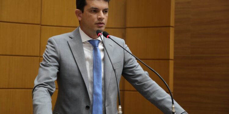 Paulo Júnior propõe revisão de regras do PSDI e valorização do servidor público