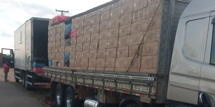 45 mil maços de cigarro são apreendidos durante abordagem a um caminhão na Rodovia SE-170