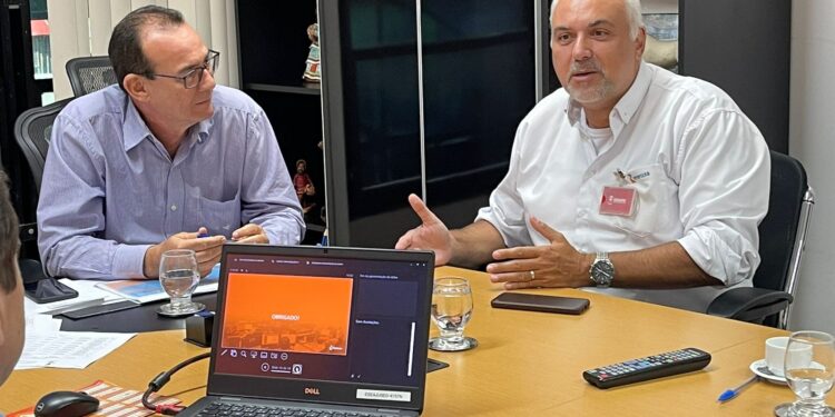 Educação e Energisa dialogam sobre eficiência energética e sustentabilidade nas escolas da rede estadual