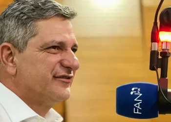 “Não fazer oposição é desrespeitar os 583 mil sergipanos e sergipanas que votaram em mim”, declara Rogério Carvalho
