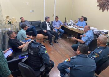 Prefeito Alberto Macedo se reúne com representantes da segurança pública para ajustar detalhes do Carnaval da Barra