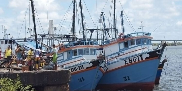 Governo de Sergipe renova incentivos fiscais para embarcações pesqueiras