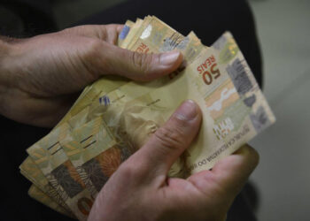 Abono do PIS/Pasep começa a ser pago em fevereiro; veja o calendário