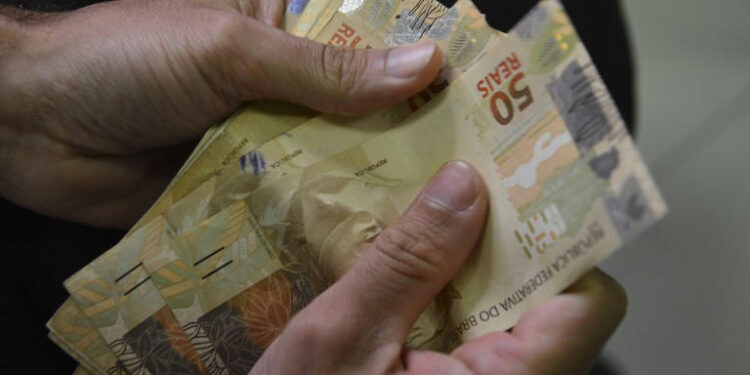 Abono do PIS/Pasep começa a ser pago em fevereiro; veja o calendário