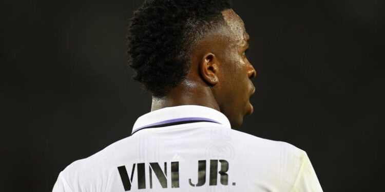 Ancelotti dá forte declaração sobre ausência de Vinicius Júnior entre os finalistas do The Best