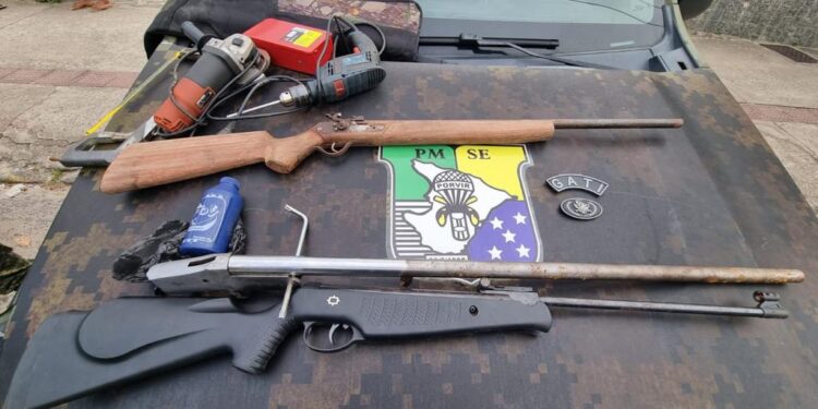 Polícia Militar prende homem por porte ilegal de arma na Barra dos Coqueiros