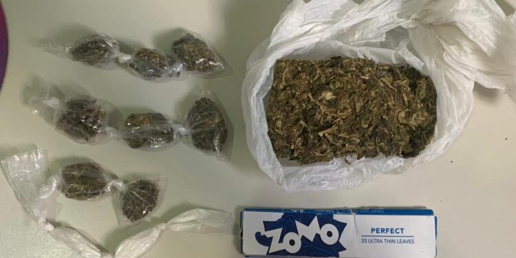 Polícia Civil cumpre mandado de internação contra adolescente por ato infracional semelhante ao tráfico de drogas em Umbaúba