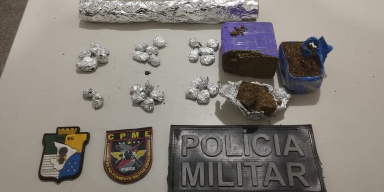 Polícia Militar prende em flagrante por tráfico de drogas na Zona Norte de Aracaju