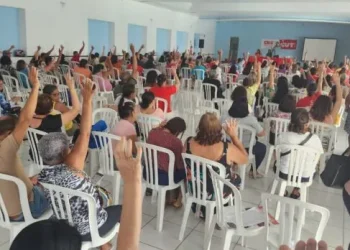 Em defesa da atualização do piso e valorização, magistério da rede estadual e 74 redes municipais paralisam dia 22 de março