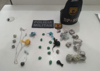 PM prende um homem por tráfico de drogas no Bairro Coqueiral
